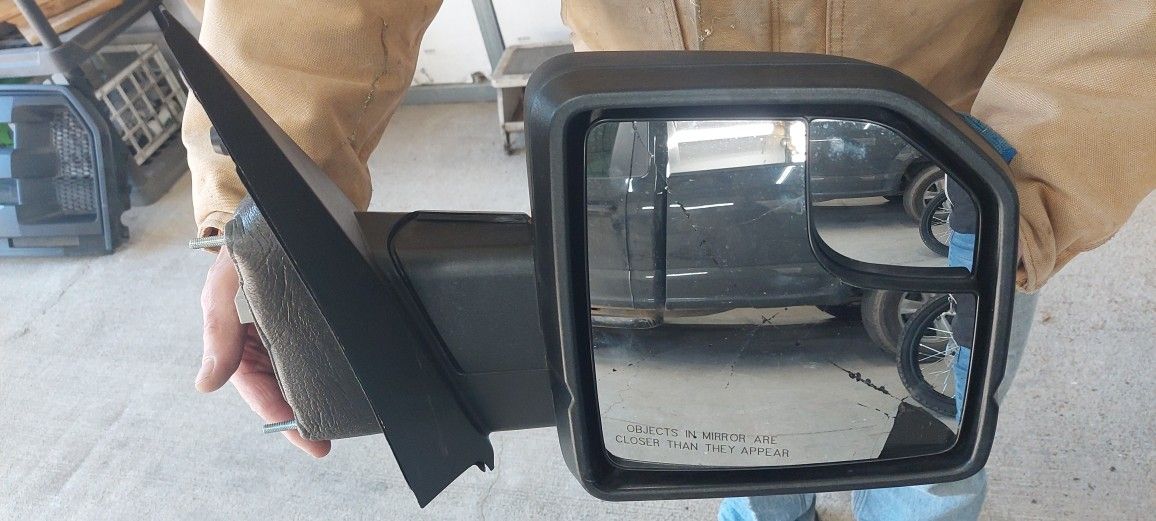 Ford F-150 side mirror