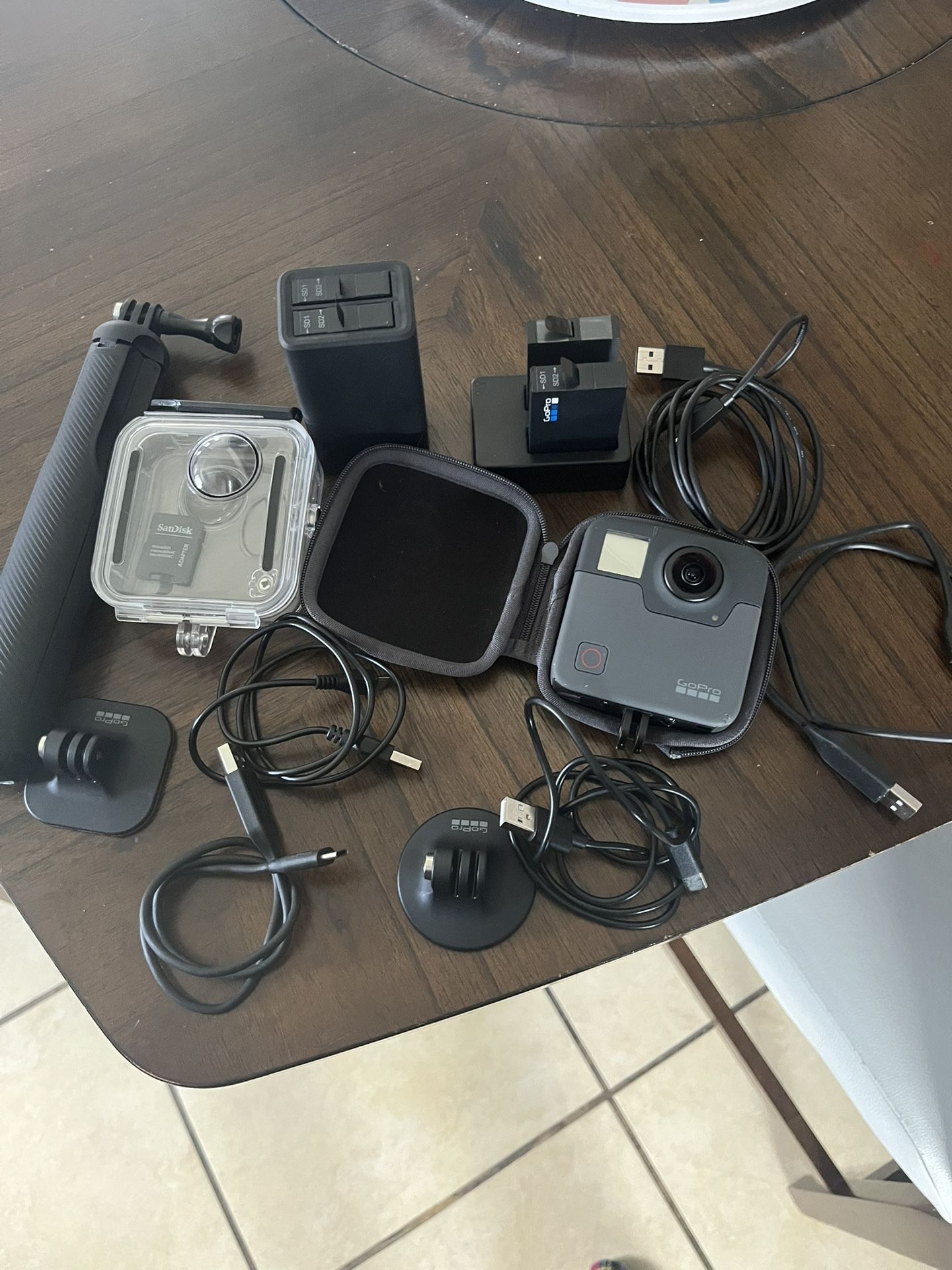 gopro fusion 360 with accessories