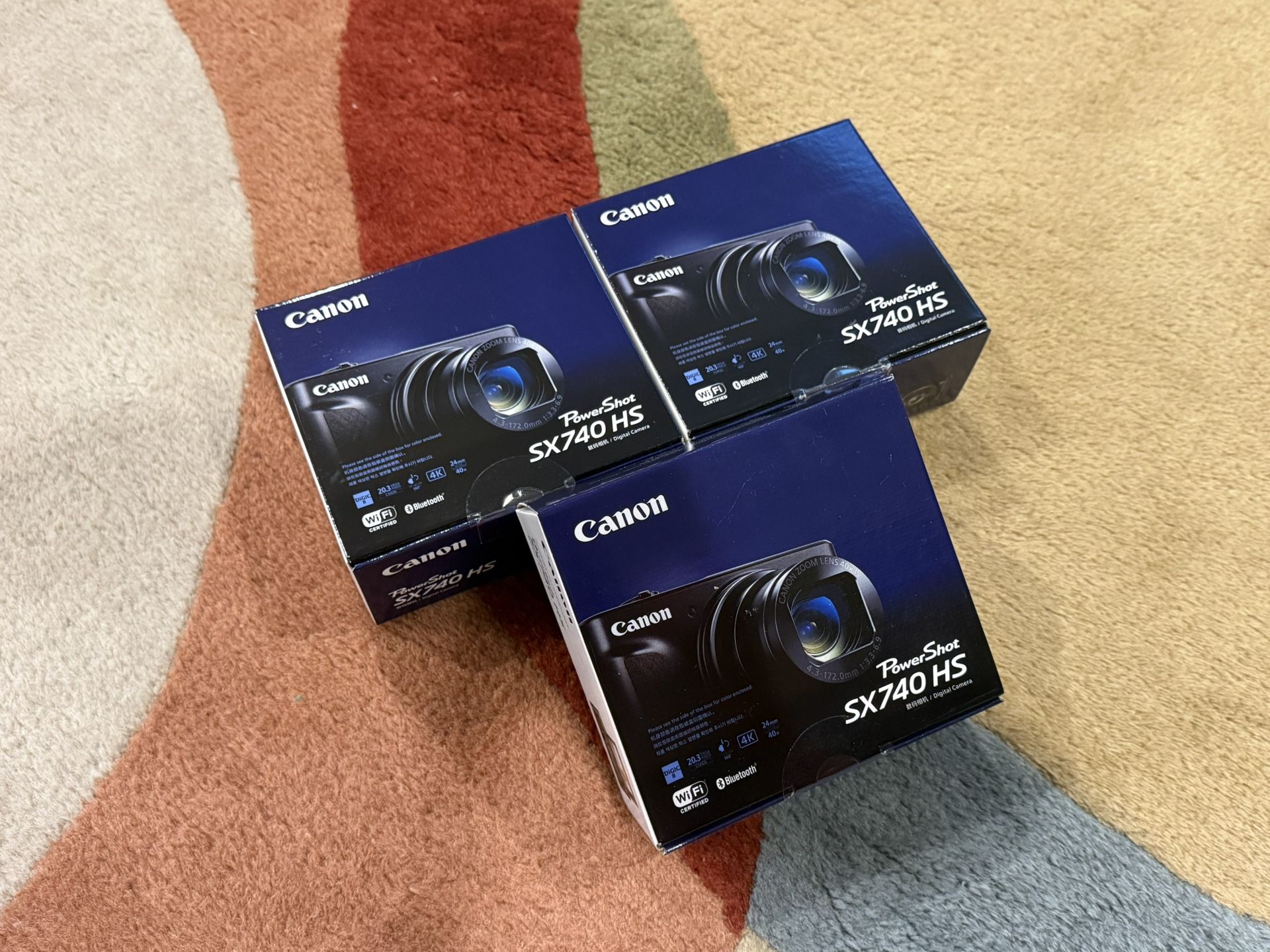 Canon PowerShot SX740 HS Digital Video Camera Brand New