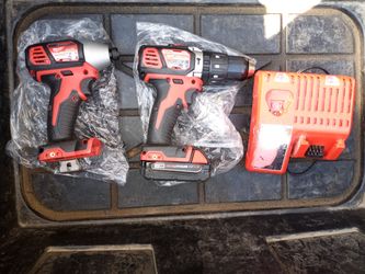 Milwaukee Impact/Drill Set