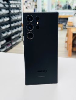 Like New Unlocked Samsung S23 Ultra 256GB | for all carriers | Desbloqueado