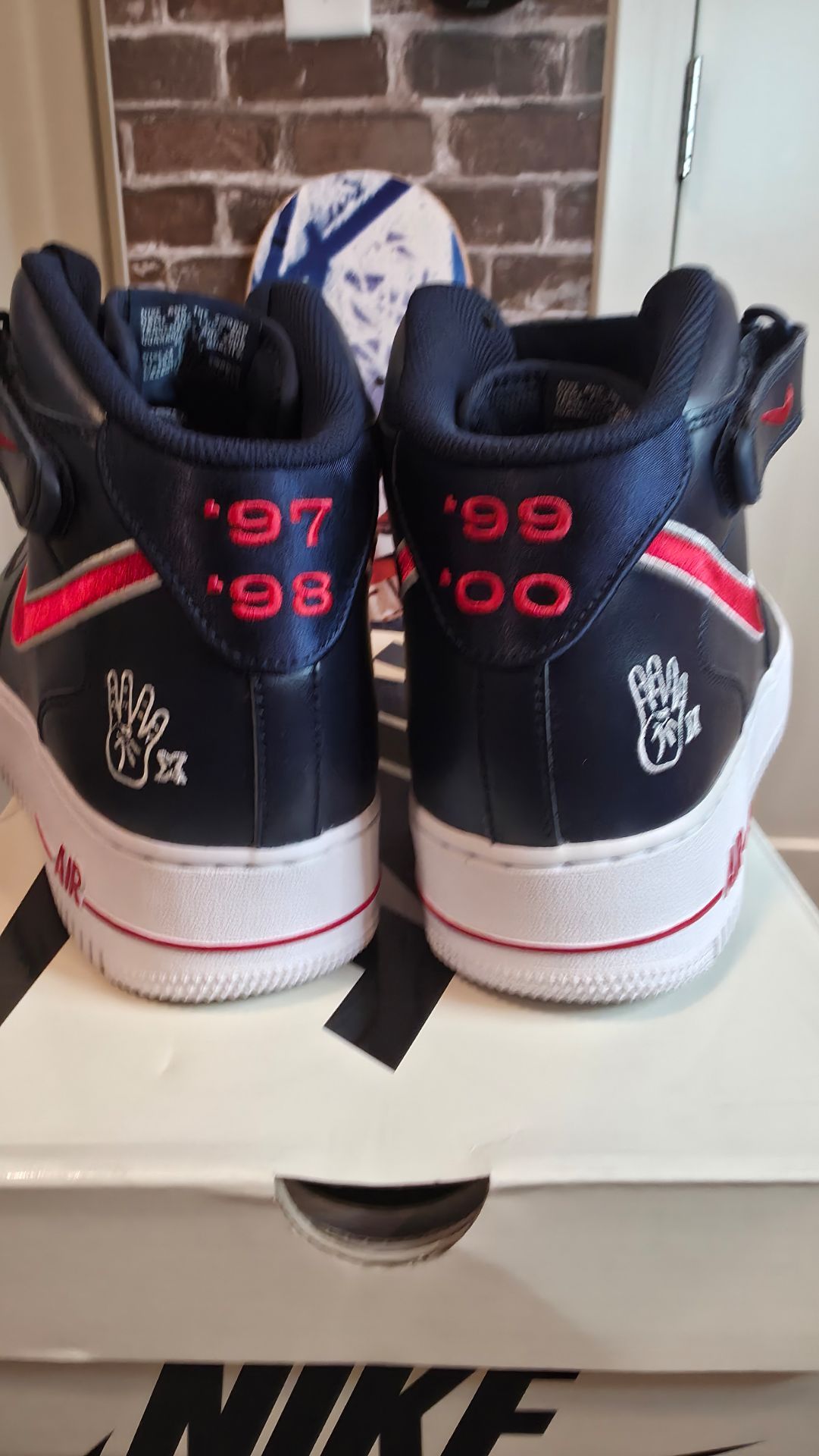 "SAMPLE" (meaning unreleased!) AF1 MID.