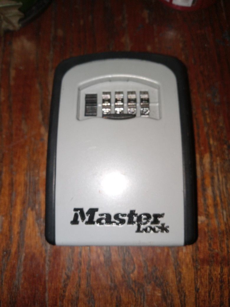 Masterlock Wall Mounted Lock Box
