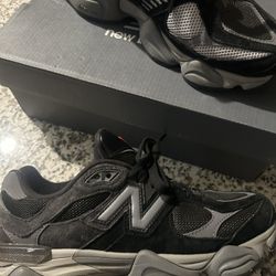 New Balances 9060 , Black And Grey  ,  Size: 8 1/2 Women’s