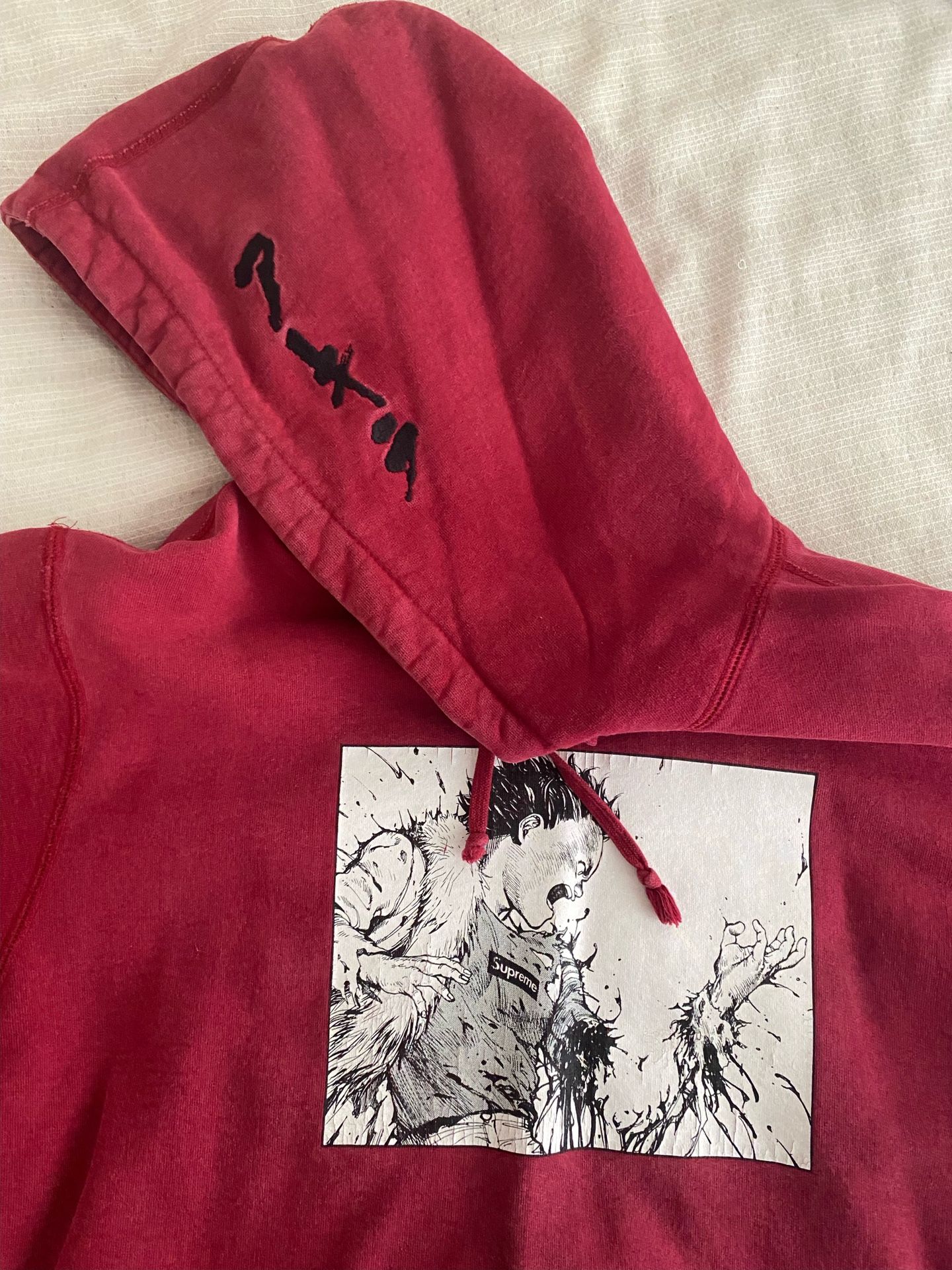 Supreme Akira