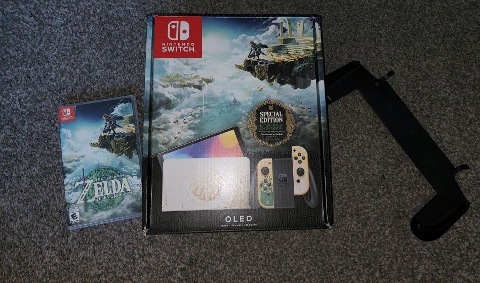 Nintendo Switch OLED Console - Zelda: Tears of the Kingdom Special Edition [GAME INCLUDED]