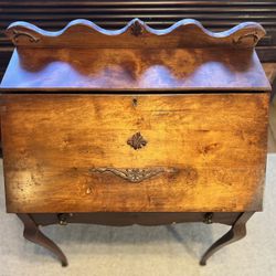 Beautiful hardwood antique secretary desk