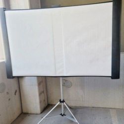 Portable Projector Screen Accolade DUET 60" X 39" $50  Firm
