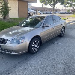 05 Nissan Altima