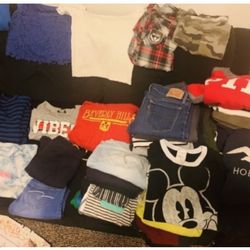 Bundle of Over 100 Pieces of Woman’s Clothing