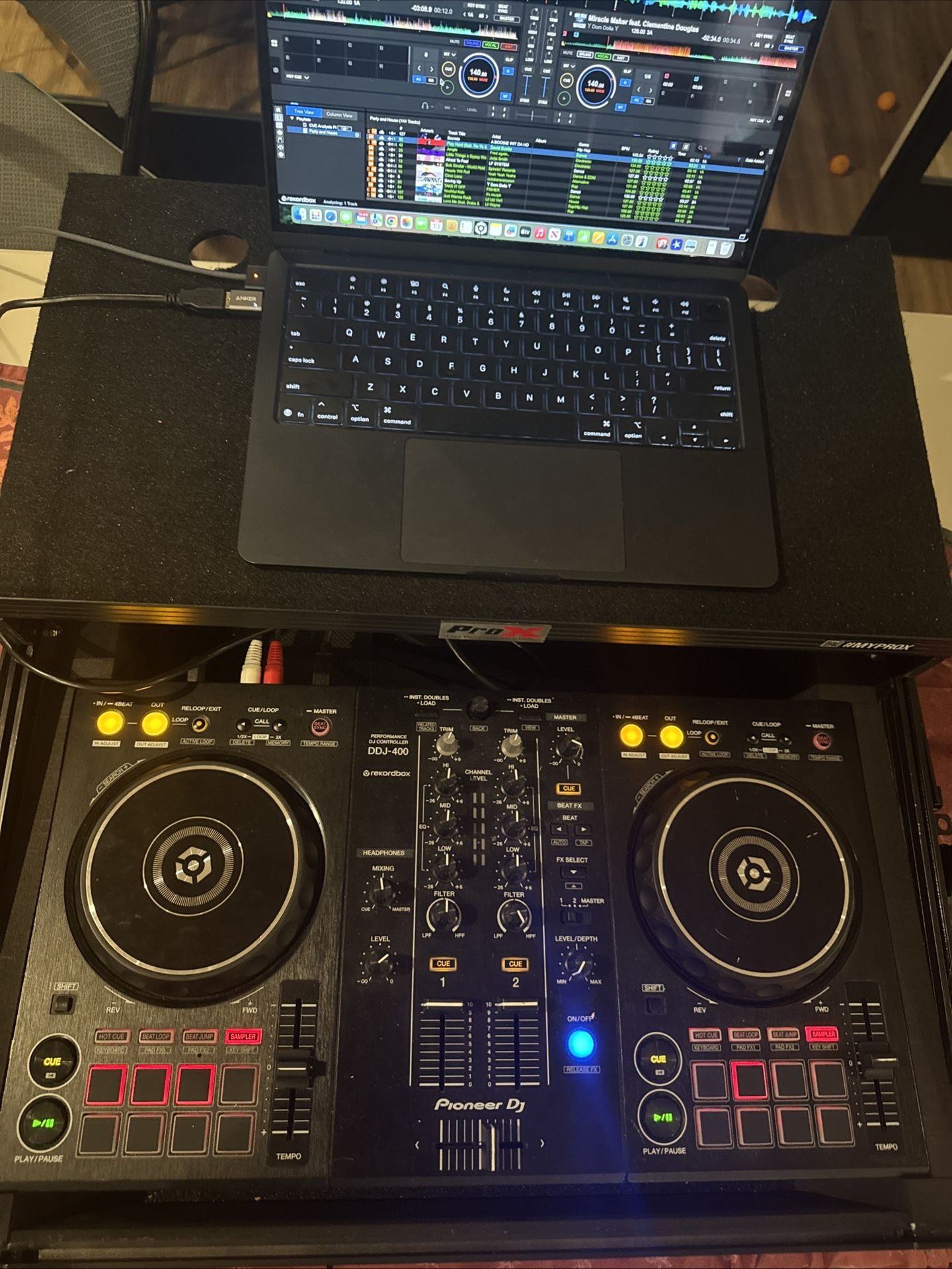 Ddj 400