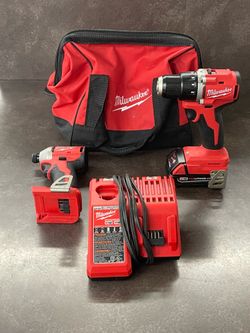 Milwaukee 3692-22CT M18 Brushless Drill & Impact Driver Combo Kit – Good Condition