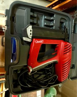 Electric Staple and Brad Nail Gun Kit w/ Case