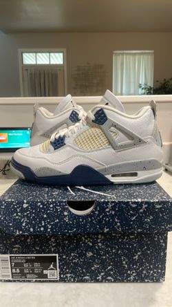 Jordan 4 Midnight Navy