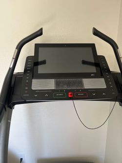 Nordic Track 22i treadmill