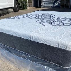 Cal King Bamboo Hybrid Cool Gel Memory Foam Mattress!!