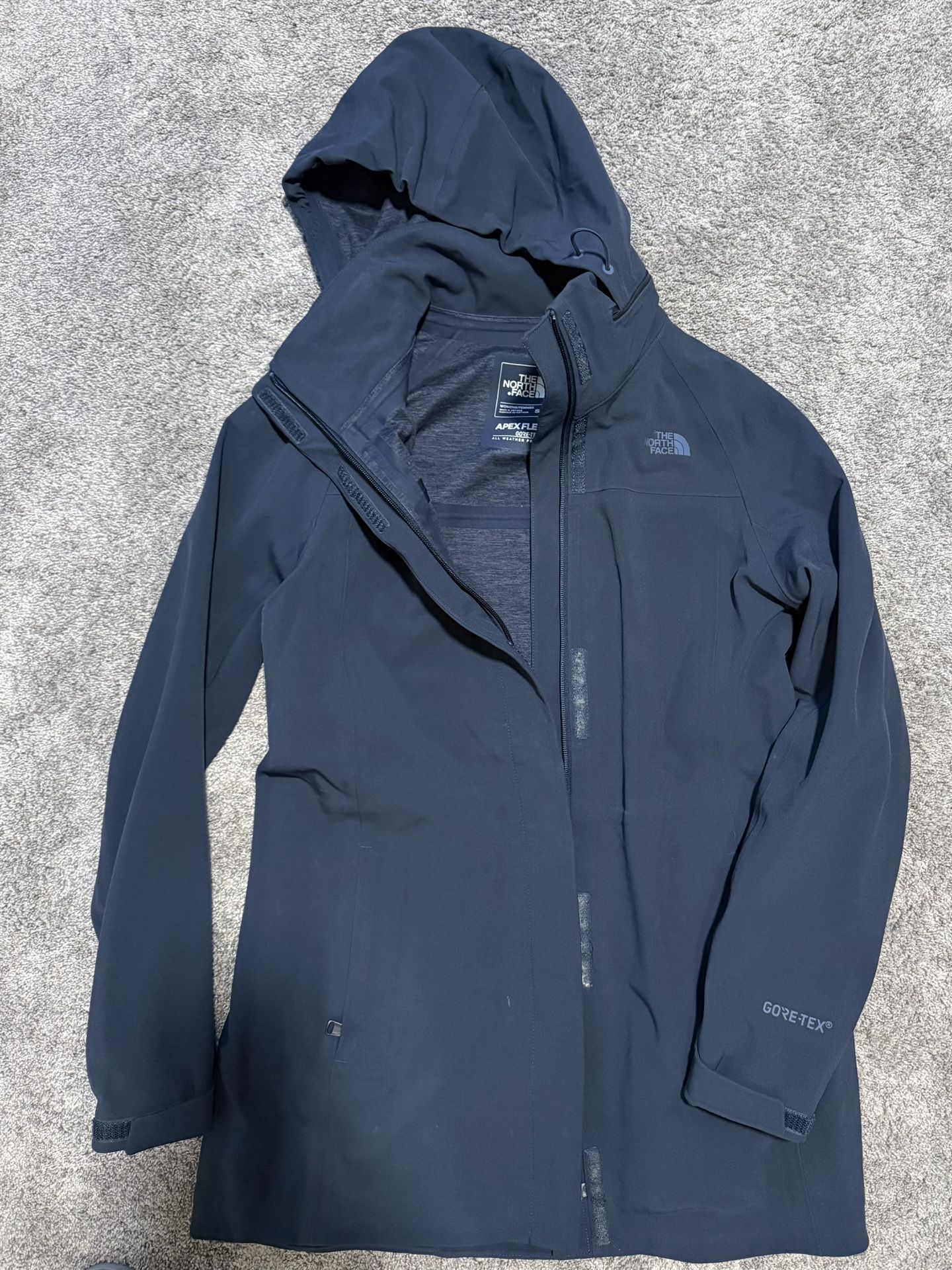 The North Face Women’s Rain Jacket - Small