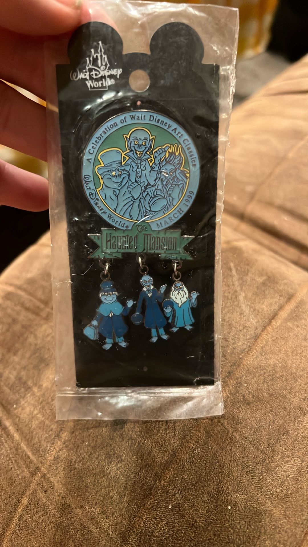 Disney WDAC 1999 Haunted Mansion Dangle Pin RARE
