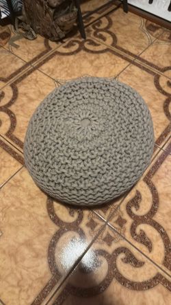 Pouf / chair / bean bag
