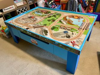 Thomas & Friends Wooden Train Table