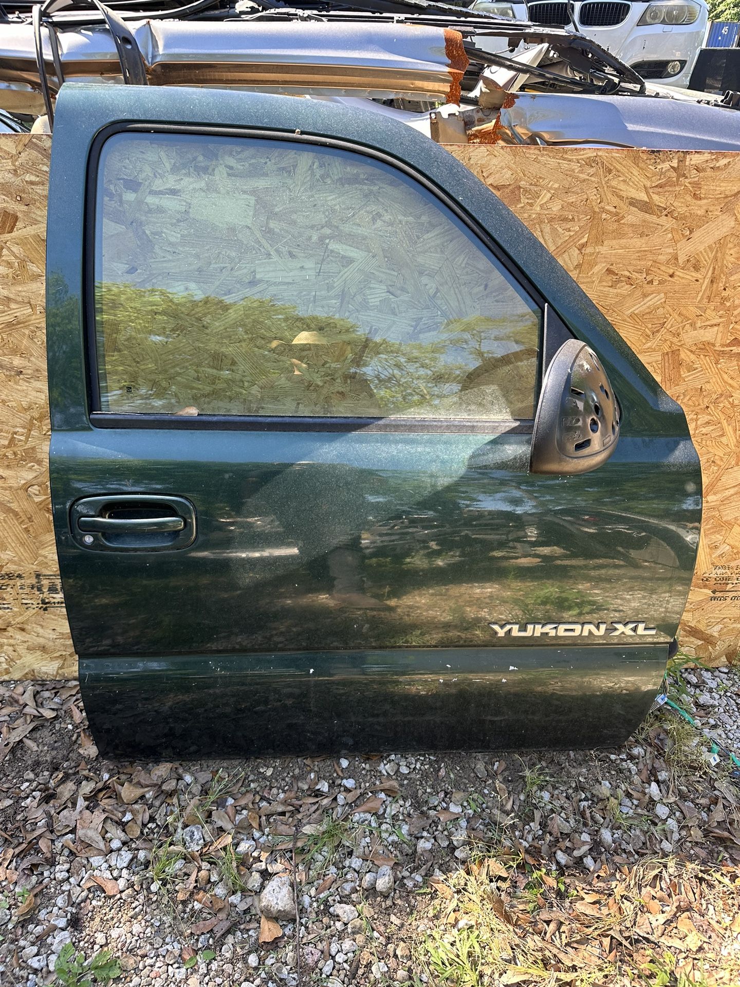 99-05 GMC DOOR PART 