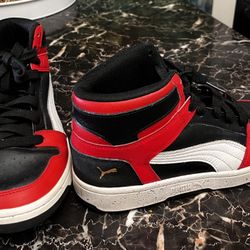 Mens Size 8 Used Red White and Black Puma Rebound Sneakers.  Needs Inserts. Good Condition