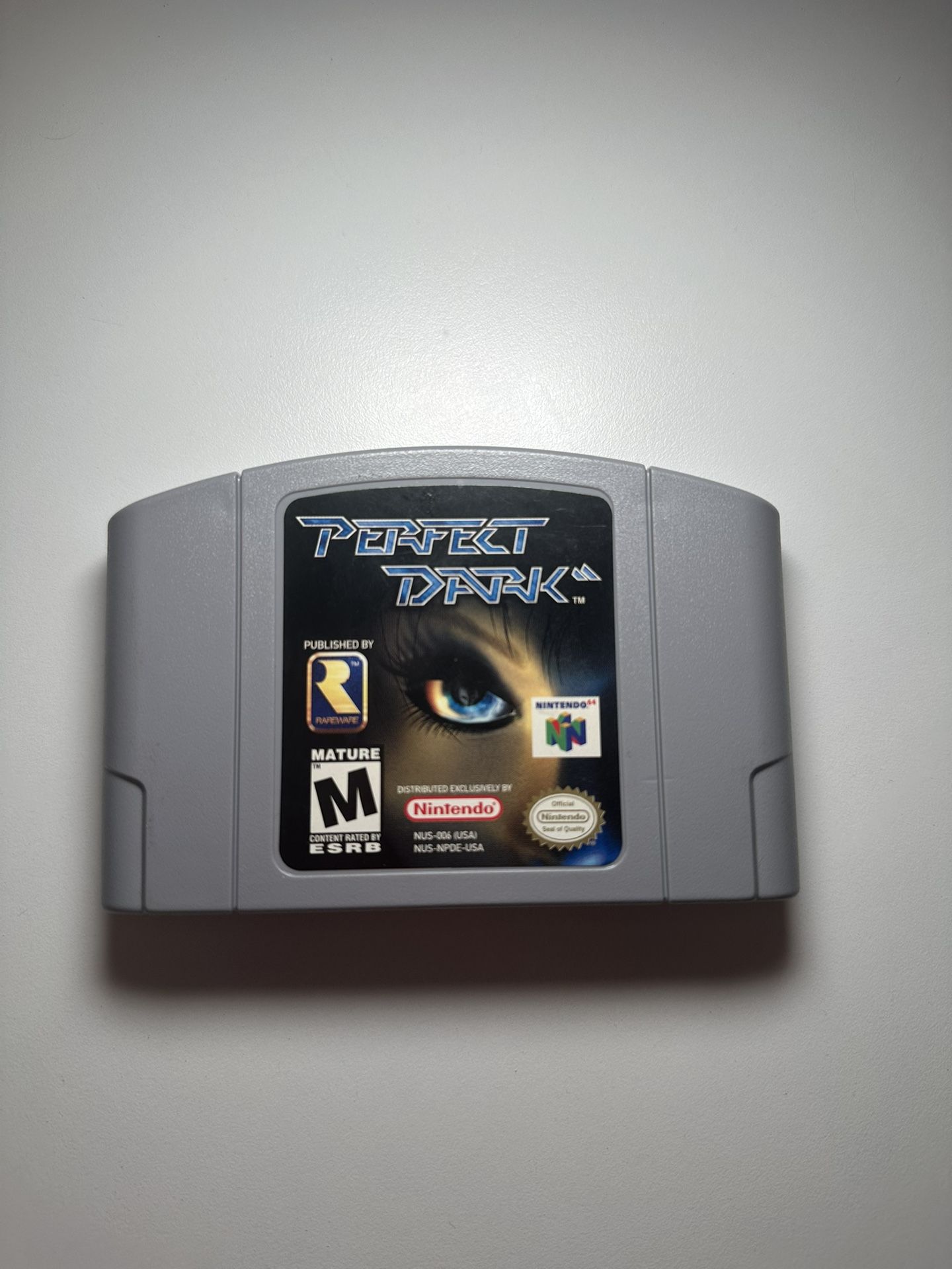 Nintendo 64 game perfect dark 