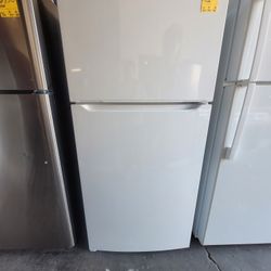 Frigidaire Refrigerator 
