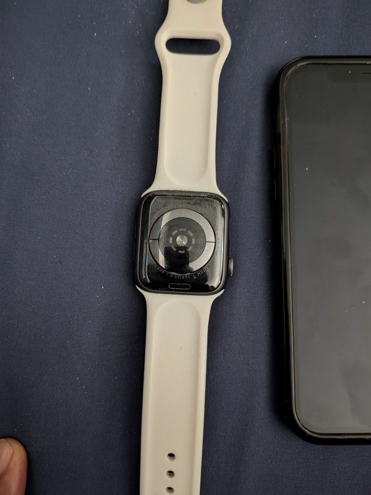 Iphone 12 Series 5 Apple Watch With Cellular