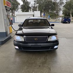1999 Lexus LS 400