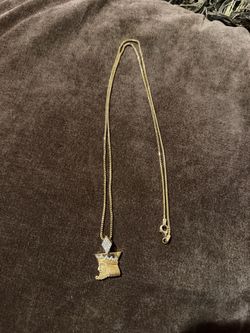 18kt Gold Chain and Pendant