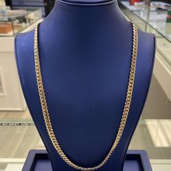 Chain Cubanlink 1o K Solid 8 ‘’mm Wide 26 Inch 