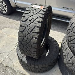 35.12.50.17 Two Tires Good Tread 