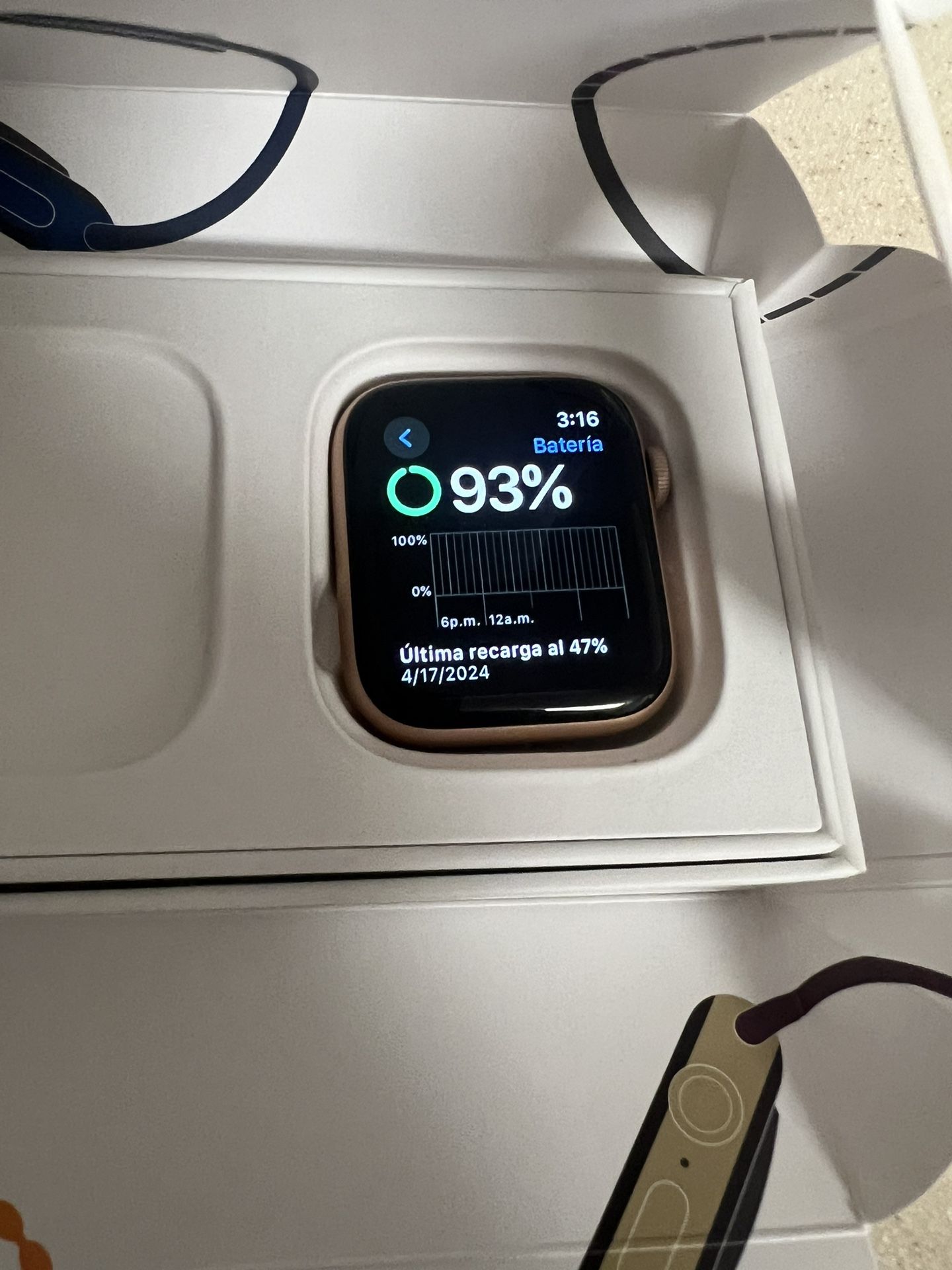 I am selling my apple watch series 6. 44mm works perfect $200