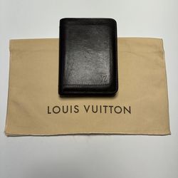 Louis Vuitton Passport, Credit Card Holder/Wallet