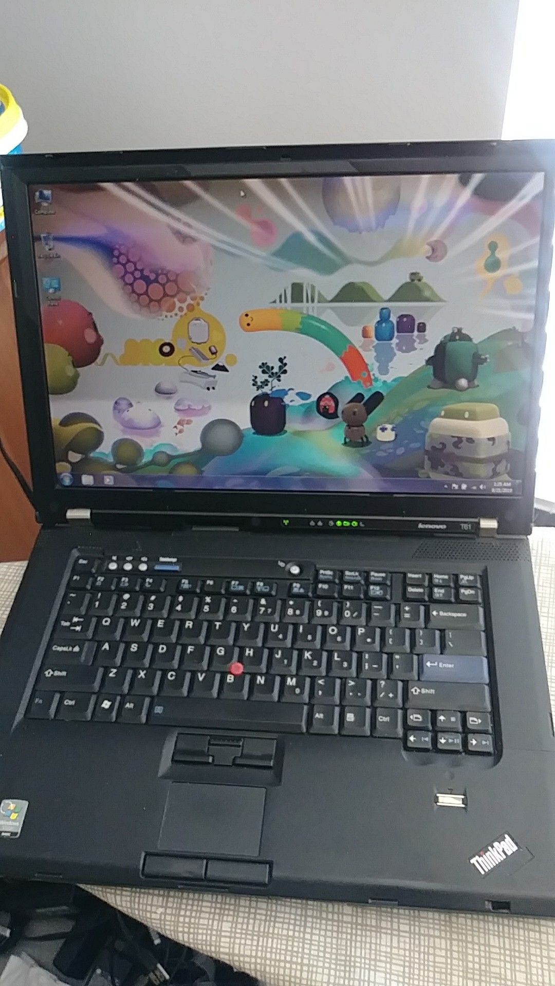 LENOVO THINKPAD T61. core2, 120gb hdd, 3gig ram, 2.00GHz, win.7-7.