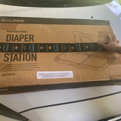 Horizontal Diaper Station 