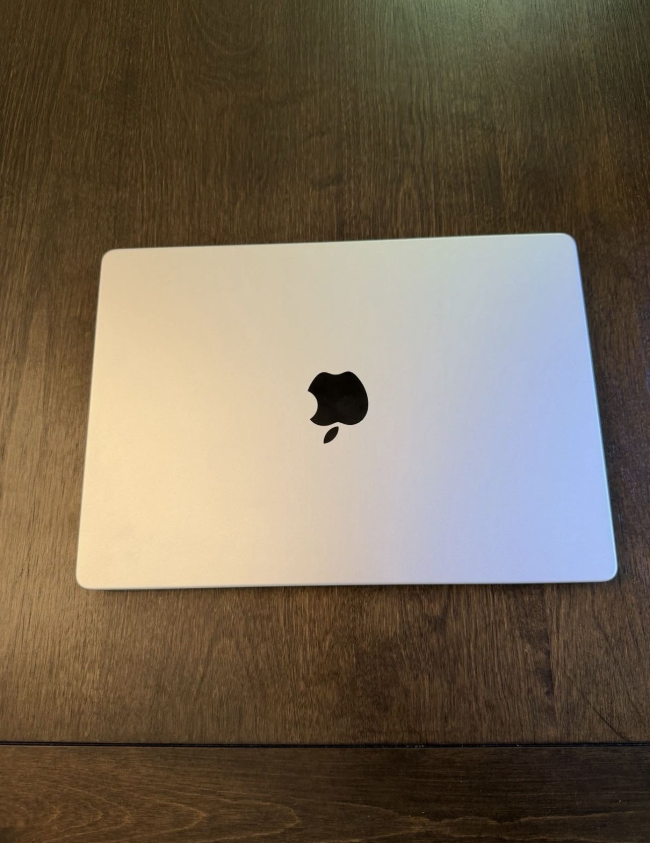 MacBook Pro 14” M1 Pro 16GB / 512GB  (late 2021)