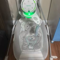 Baby Swing Hardly Used 35$