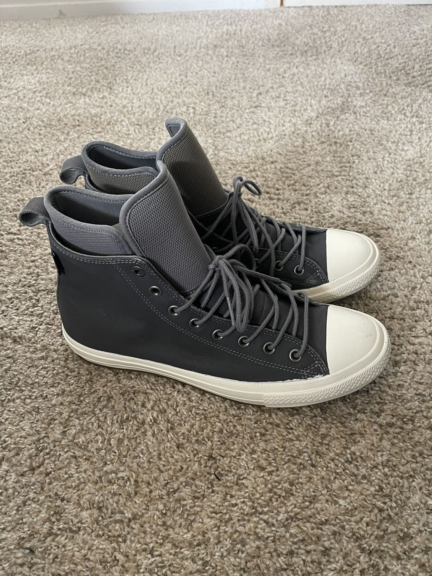 Converse Gray Hi Top Sneakers Men’s Sz 11