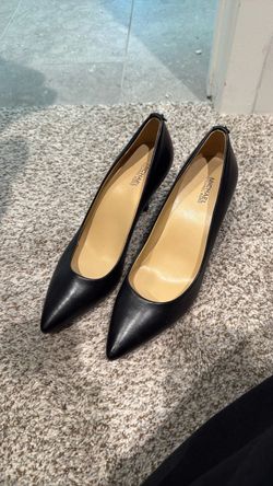 Michael Kors Black Leather Pointed-Toe Pumps