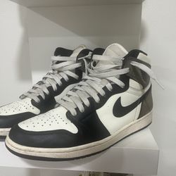 Jordan 1 Mocha