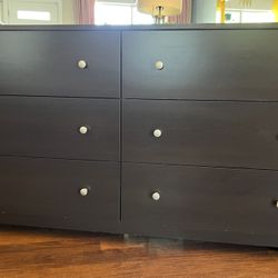 Brown 6-Drawer Dresser