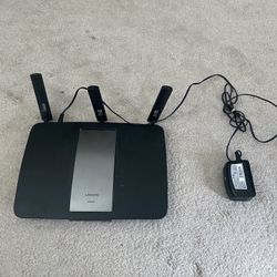 Linksys EA6900 WiFi Router