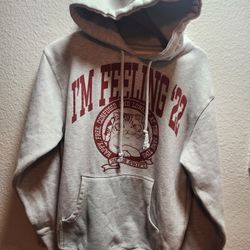 Taylor Swift "I'm Feeling '22" Hoodie-S