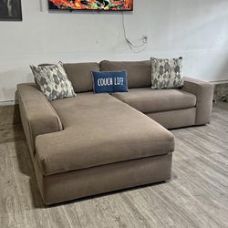 Macys Sectional Couch 🛋️