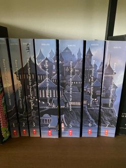 Harry Potter set of 7 books-special edition