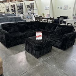 4-Piece Sectional Set LAF Loveseat + RAF Loveseat + Corner Wedge + Cocktail Ottoman  Color: Black 💢seccional Color Negro Nuevo En Caja
