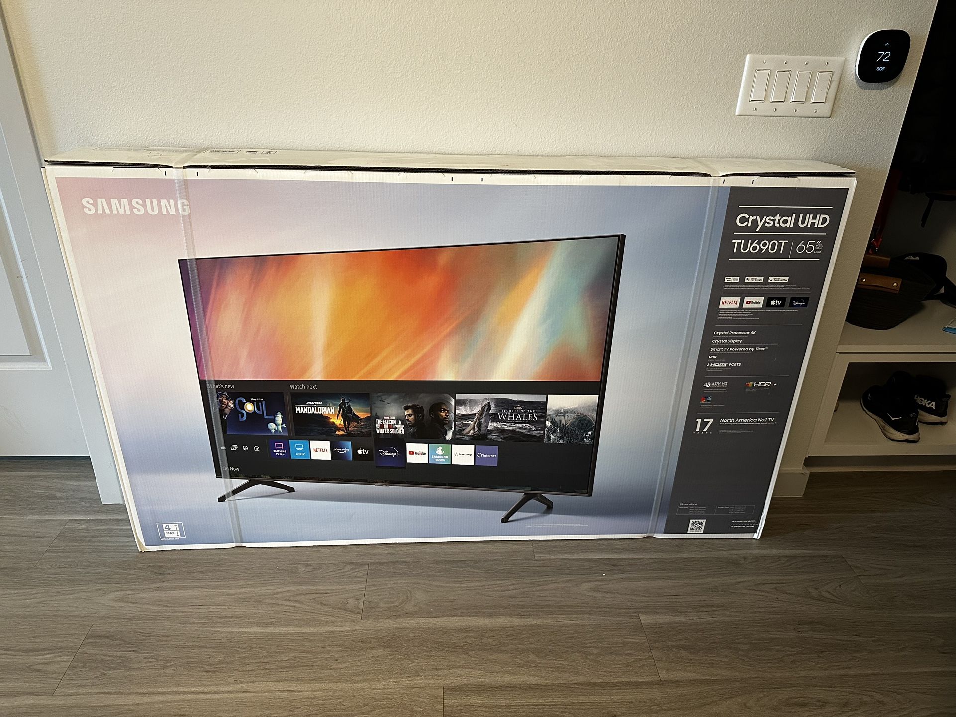 Samsung 65" Class TU690T Crystal UHD 4K Smart TV powered by Tizen™