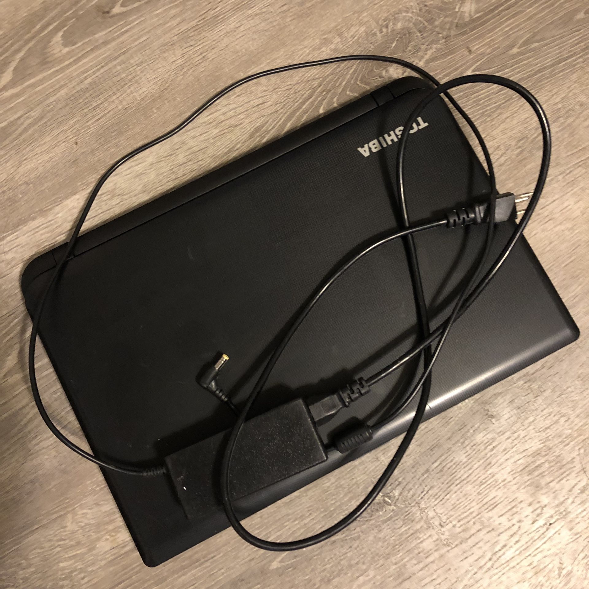 Toshiba 15.6” Laptop 500gb